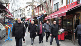 Özlem Vural: Adamların temizlik sorunu bitecek