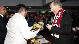 Ebubekir Taşyürek, gençlerle bir araya geldi