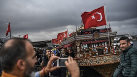 Eminönü’nün simgesi balıkçılar kaldırılıyor!