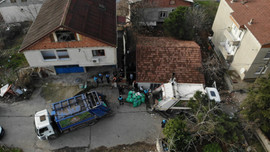 Pendik’te bir evden 20 ton çöp çıkarıldı!