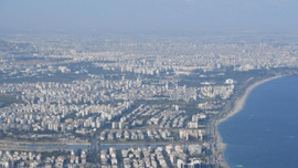 Bataklıklara 5-6 katlı binalar inşa edildi