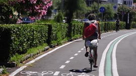 Bisiklet yolu zorunlu oluyor