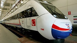 Binali Yıldırım,Ankara-İstanbul hızlı treni için tarih verdi