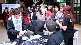 Yurtdışında okumak daha iyi bir kariyer imkânı sağlıyor