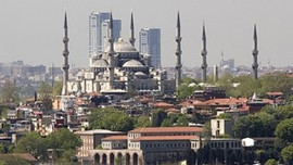 "Belediyede 'Onaltıdokuz'u yıkacak para yok!"