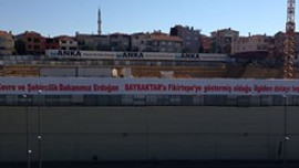 Fikirtepeliler’den Bakan Bayraktar’a teşekkür pankartı!