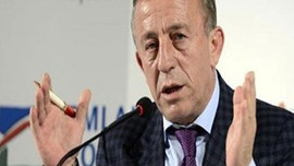 Ali Ağaoğlu'na izin verilmedi