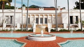 Scarface'in ünlü villası satışta