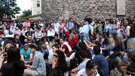 Galata Kulesi’nin dibine çay bahçesi isyanı