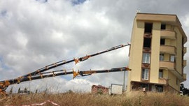 Bu binada hala oturanlar var!