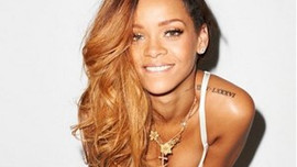 Rihanna yine nefesleri kesti