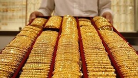 Altın 2 ayın en düşük seviyesini gördü