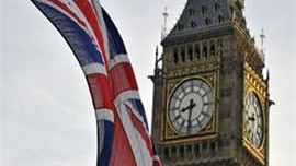 İngiltere'de bütçe açığı 8 yılın en düşük seviyesini gördü