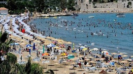 Turizm geliri fena çakıldı