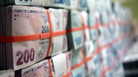 Bütçe 7 milyar lira fazla verdi