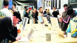 Apple’ı rekor kesmedi, hedef 1 trilyon dolar!