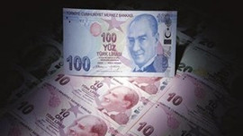 Türk Lirası baskı altında