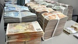 Parasının yarısı iki ayda bitti!