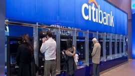 Doları kim fırlattı? İşte o iddia...