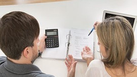 O parayı eşine verenler