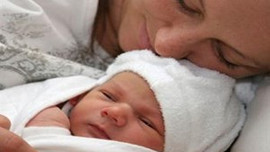 Anneye doğum yardımı başlıyor