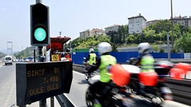 Motosikletçilerden HGS eylemi