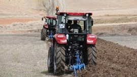 Bursa'daki eylem Türk traktörü vurdu!