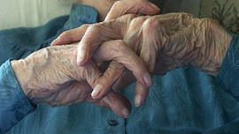 65 yaş aylığı 200 lira olacak