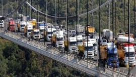 Nakliyeciler FSM'den 'kolay geçiş' istiyor