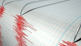 Van'da art arda depremler!