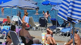 Yunanistan'da kredi kartına sınır getirildi!