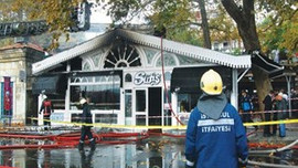 Yanan çatı teras oldu