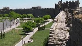 Diyarbakır'da kanlı saldırı!