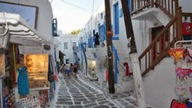 Yunanistan lükse hücum etti!