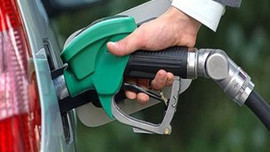 Nükleer antlaşması petrolü düşürdü