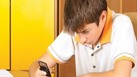 Liselere Facebook disiplini geldi