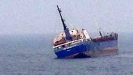 Riva açıklarında iki gemi çarpıştı