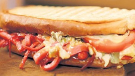 Ayvalık tostundan eşek, köfteden işkembe çıktı!