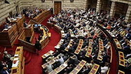 Yunanistan reform paketini onayladı