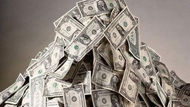 Dolar rekora koşuyor