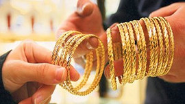 Vatandaş altını bozdurup döviz alıyor