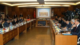 Bakan Çelik: Zam teklifini yarın sunacağız...