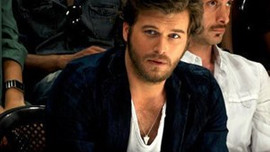 Prensesler gibi bakıyor!