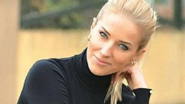 Gönlünü kahveciye kaptırdı