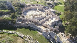 Antik kentteki Roma Yolu temizleniyor...