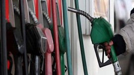 Dolar fırladı! Benzine zam geldi!
