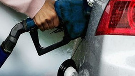 Benzine 6 kuruş zam yapıldı