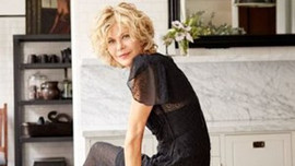 Ünlü oyuncu Meg Ryan evinin kapılarını açtı