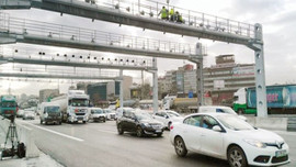Mahmutbey'de geçişler serbest ama trafik çilesi bitmedi