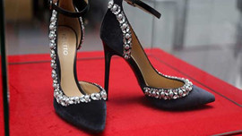 Bu ayakkabının fiyatı tam 57 bin lira!